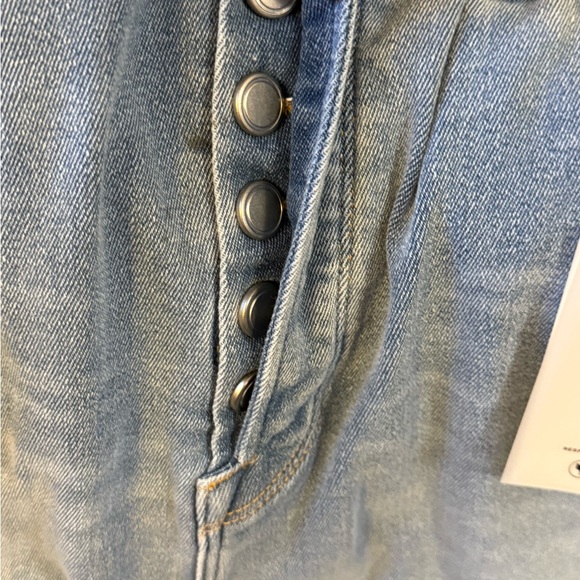 Good American Light Blue Distressed Jeans - Picture 4 of 5